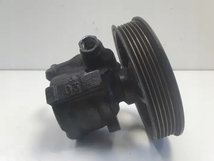 Opel Astra F 1.4 8V POMPA WSPOMAGANIA 90468384