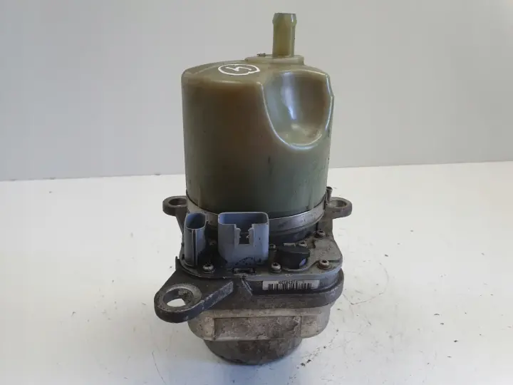 Volvo S40 II V50 C30 POMPA WSPOMAGANIA 30714074 4N513K514DJ