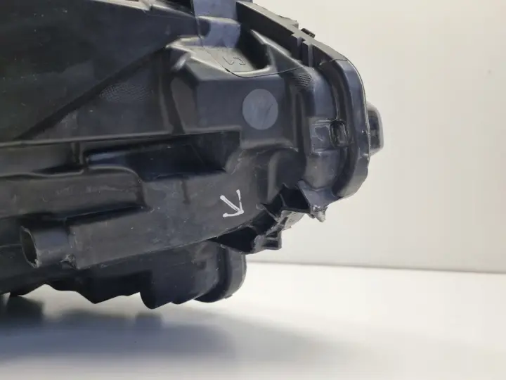 Volvo S90 V90 II PRZEDNIA LAMPA LEWA lewy przód MID LED EUROPA 31655197