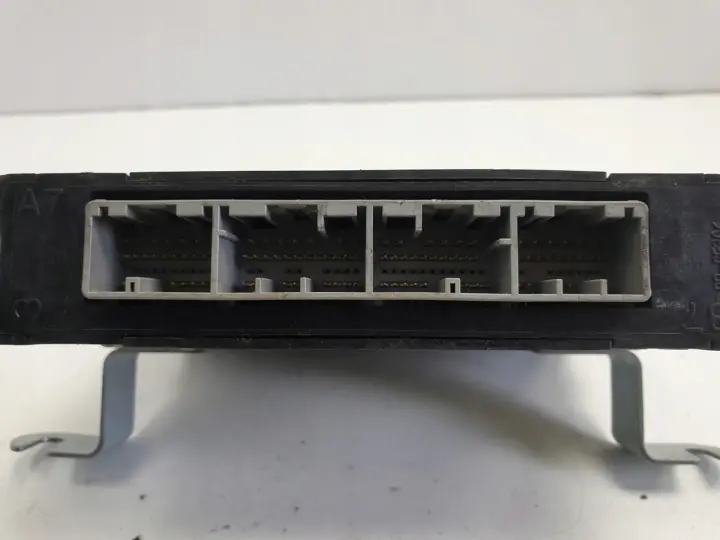 Liana 1.6 B STEROWNIK SILNIKA Komputer 33920-68JA