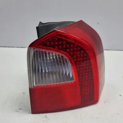 Volvo V70 III XC70 TYLNIA TYLNA LAMPA PRAWA prawy tył LED 31276840
