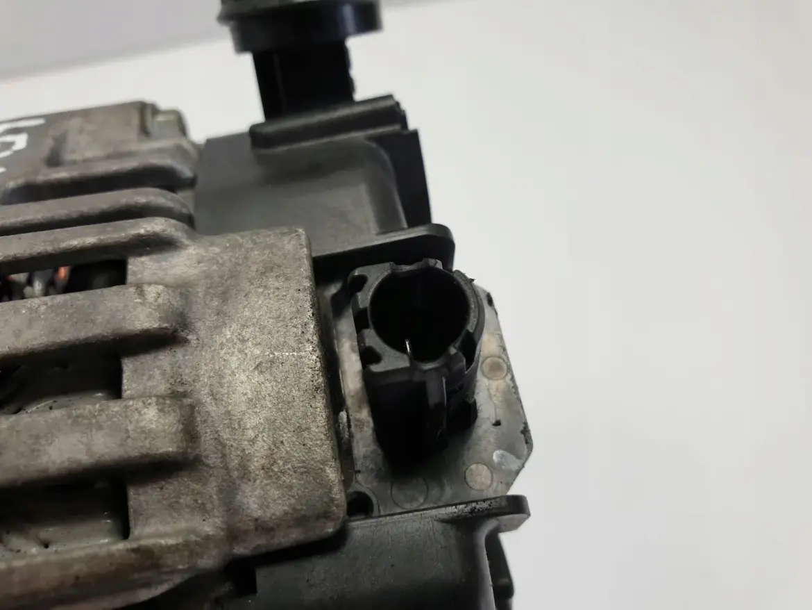Subaru Levorg 1.6 T DIT ALTERNATOR 23700AA921