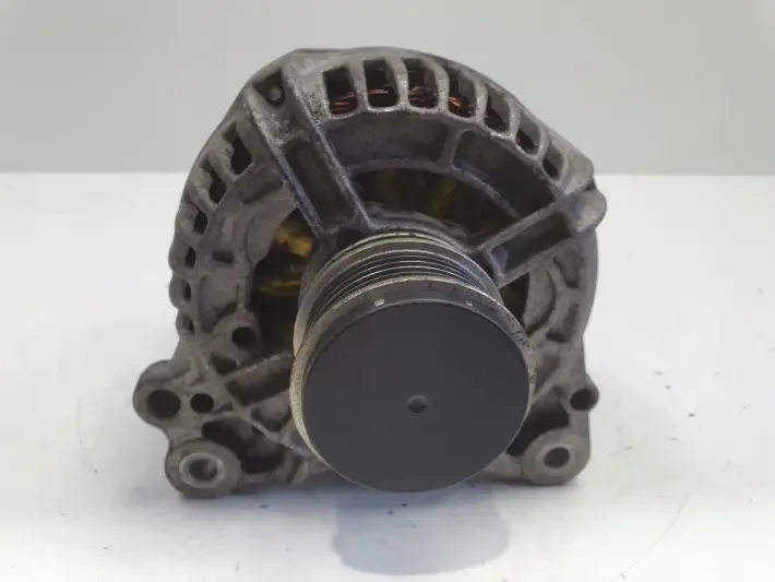 Audi A3 II 8P 1.9 TDI ALTERNATOR BOSCH
