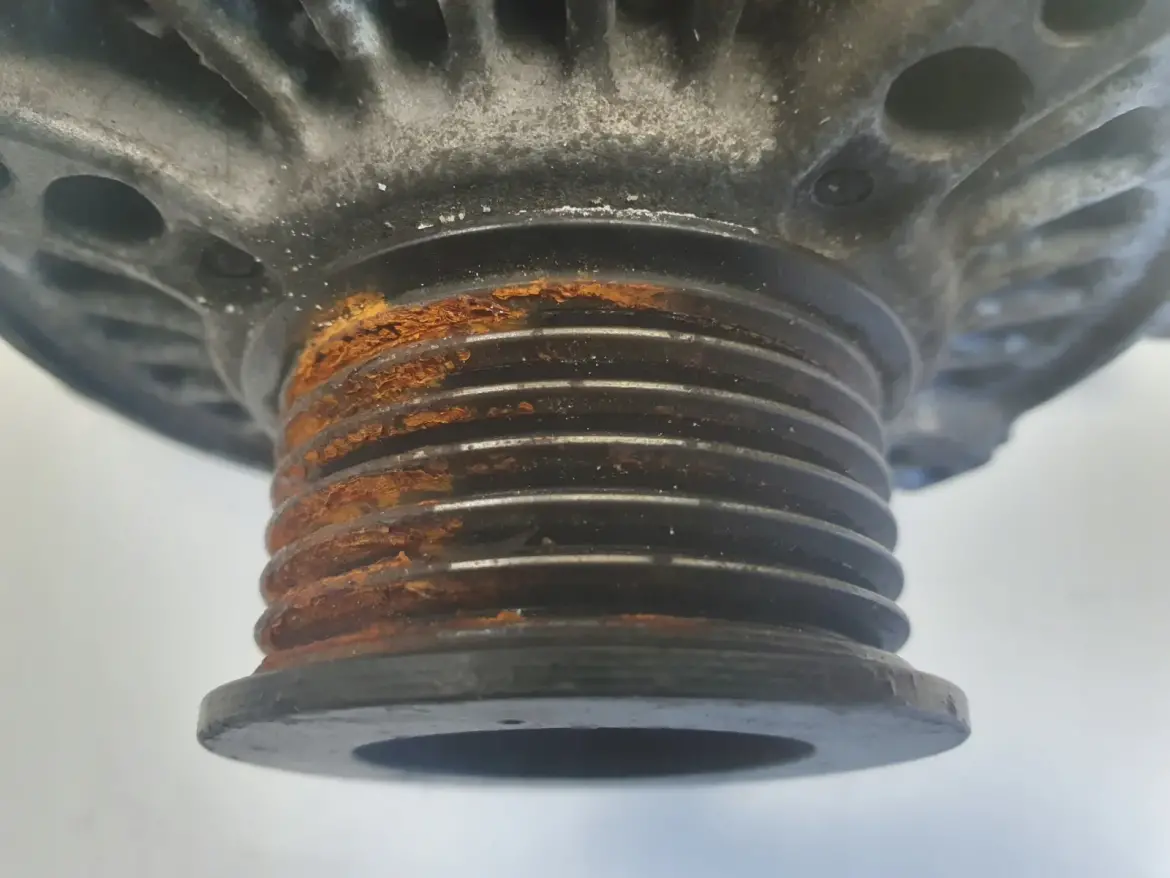 Rover 45 2.0 V6 ALTERNATOR YLE102330 oryginał