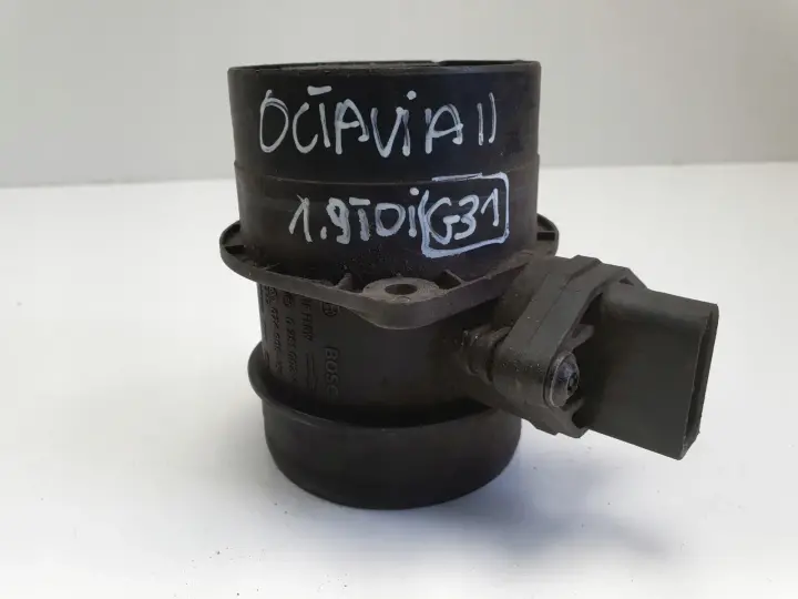 Skoda Octavia II 1.9 TDI PRZEPŁYWOMIERZ POWIETRZA 0281002461 074906461B