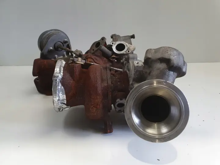 Volvo V60 II 2.0 D4 TURBOSPRĘŻARKA turbo 32240493 32240494 31491217