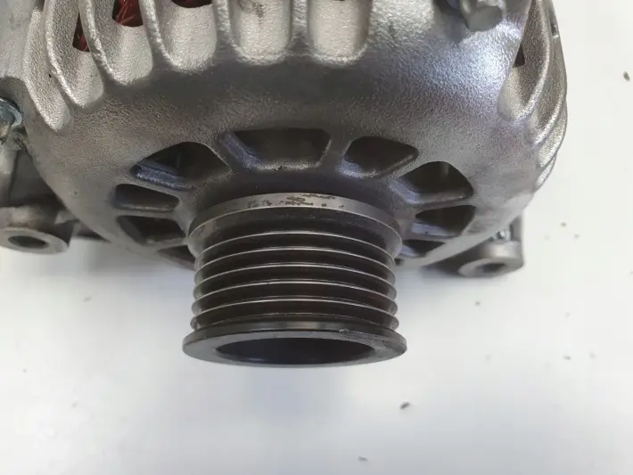Opel Omega B 2.5 V6 ALTERNATOR A1010 100A
