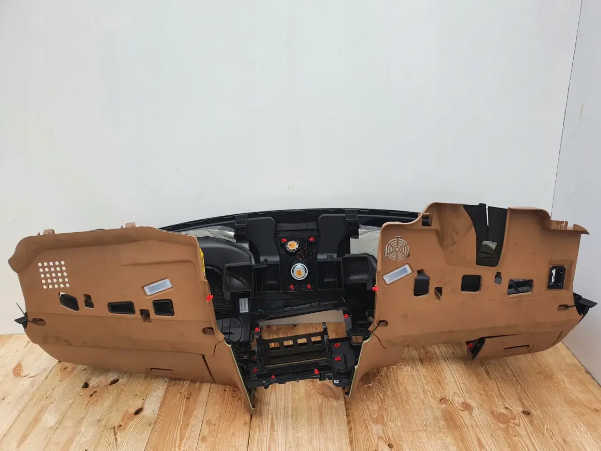BMW F01 DESKA ROZDZIELCZA KONSOLA SKÓRA SKÓRZANA
