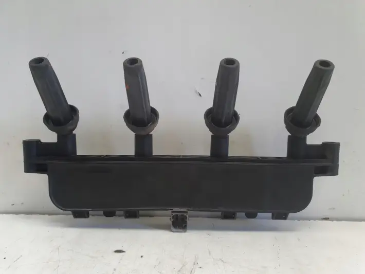 Peugeot 206 1.1 8V CEWKA ZAPŁONOWA 9635864980