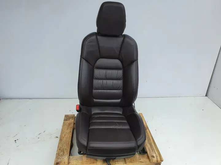 Porsche Cayenne FOTELE KOMPLET FOTELI europa DVD
