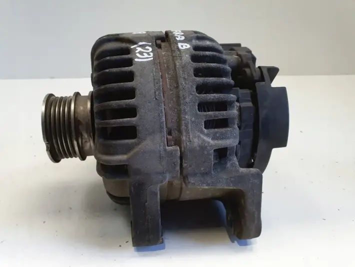 Opel Zafira B 1.8 16V ALTERNATOR 100A 0124425020 bosch