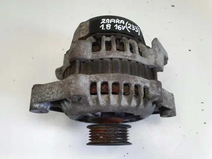 Opel Zafira A 1.8 16V ALTERNATOR 93186485