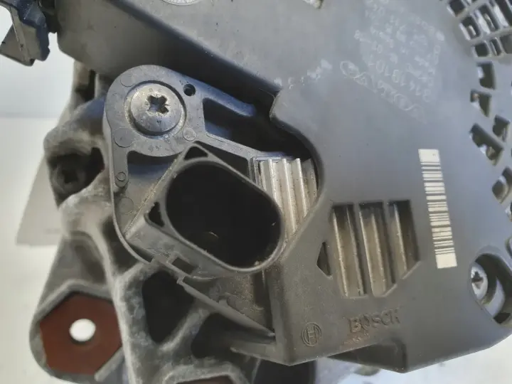 Volvo V40 II 2.0 D D2 ALTERNATOR 150A 31419101