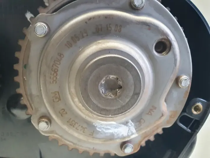 Opel Zafira B Astra J 1.6 16V A16XER GŁOWICA CYLINDRÓW 55559340