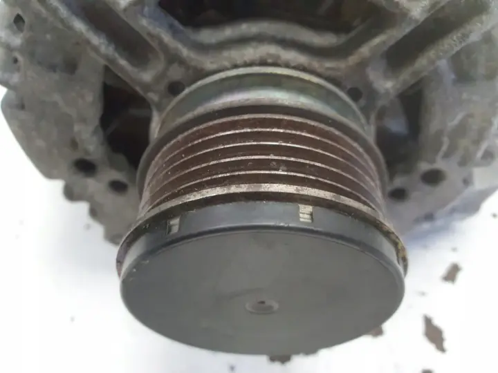 Volvo S80 II 2.5 T ALTERNATOR 0121615005