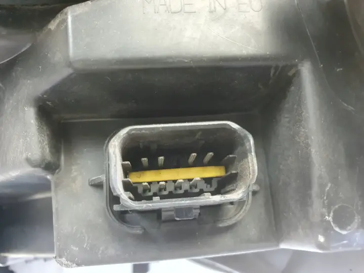 Peugeot Partner III lift PRZEDNIA LAMPA PRAWA prawy przód anglik 9677202180