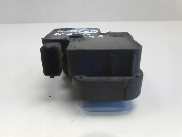 Mercedes W245 1.7 8V B CEWKA ZAPŁONOWA A0001587803