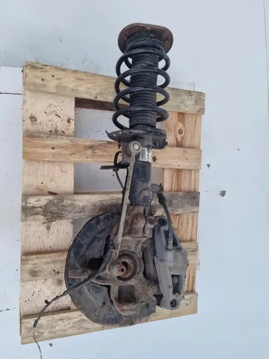 Volvo V70 III 2.4 D5 PRZEDNI AMORTYZATOR lewy przód Zwrotnica piasta 316mm