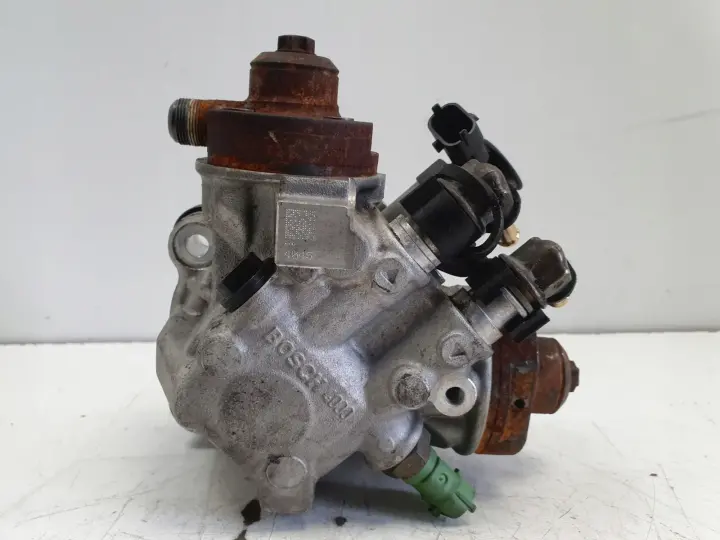 Volvo S60 II V60 2.0 D4 POMPA WTRYSKOWA paliwa 0445010681