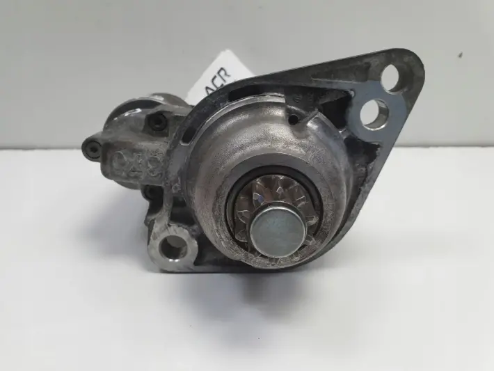VW Passat B6 1.6 FSI ROZRUSZNIK bosch BLF