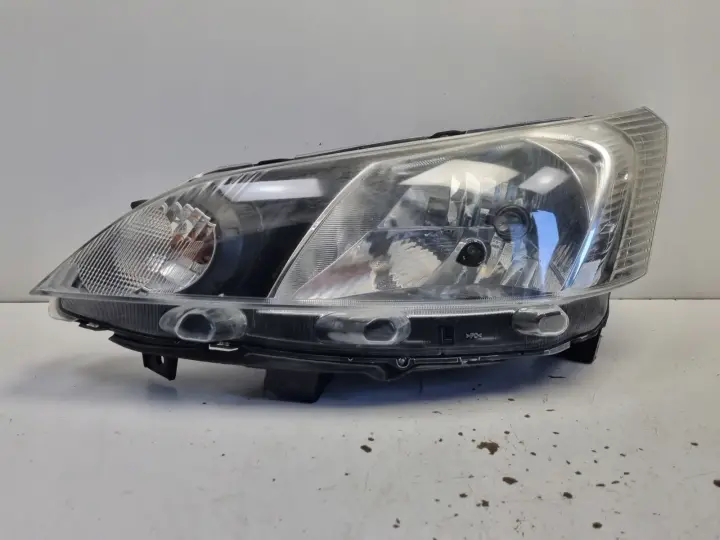 Nissan NV200 NV 200 PRZEDNIA LAMPA LEWA lewy przód EUROPA 26060-BJ10A