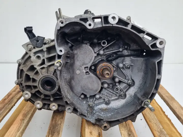 Alfa Romeo Giulietta 2.0 JTDM MANUALNA SKRZYNIA BIEGÓW manual M32