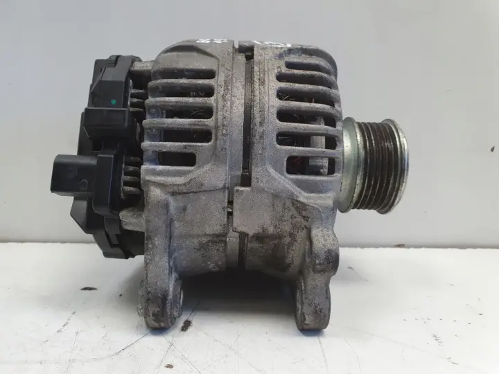 VW Polo IV 1.9 TDI ALTERNATOR 0124325001