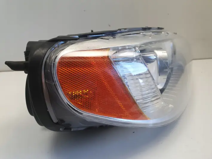 Volvo S80 II V70 III 06-16r PRZEDNIA LAMPA PRAWA PRAWY PRZÓD skręt 31353533