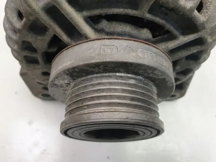 Clio III 1.6 16V ALTERNATOR 0124425013