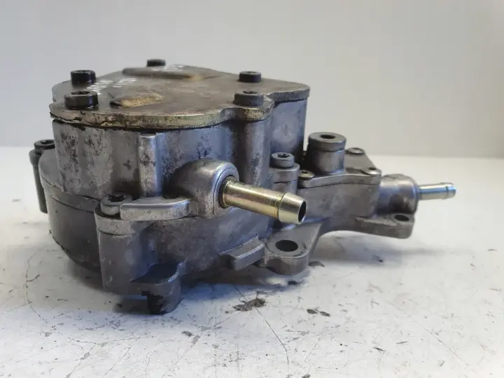 Audi A3 II 8P 1.9 TDI POMPA VACUM wakum 038145209A