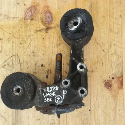 Mercedes W126 SEC PRZEDNI WAHACZ prawy przód