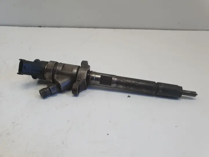 Ford Focus MK2 II 1.6 TDCI WTRYSKIWACZ wtrysk 0445110353