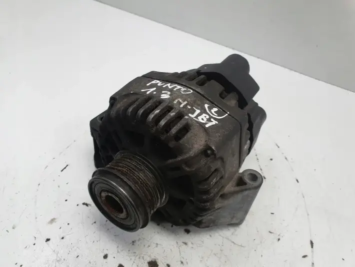 Fiat Punto II 1.3 M-JET ALTERNATOR valeo 51718499 75A