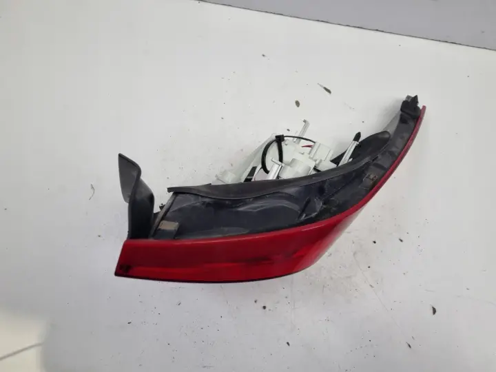 Volvo S60 II 10-13r TYLNIA TYLNA LAMPA PRAWA prawy tył ŁADNA