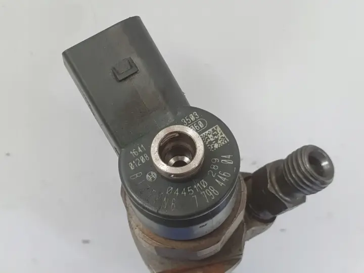 BMW E87 E90 E91 2.0 D WTRYSKIWACZ wtrysk 0445110289