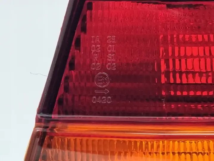 Volvo 940 960 91-98r TYLNIA TYLNA LAMPA PRAWA prawy tył NOWA