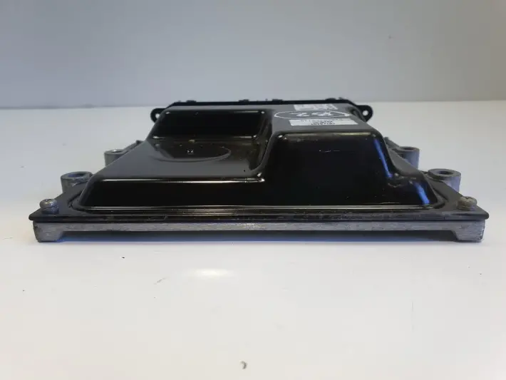 Volvo V40 II 2.0 D STEROWNIK SILNIKA komputer 31312486