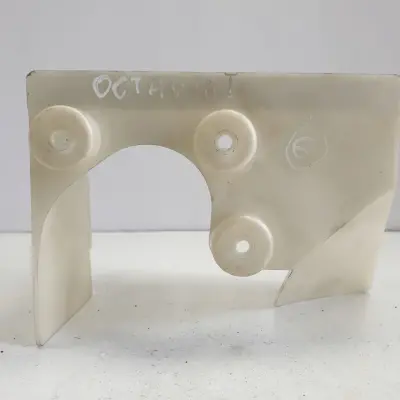 Octavia I 1.6 SR MOCOWANIE SKRZYNKI BEZPIECZNIKÓW