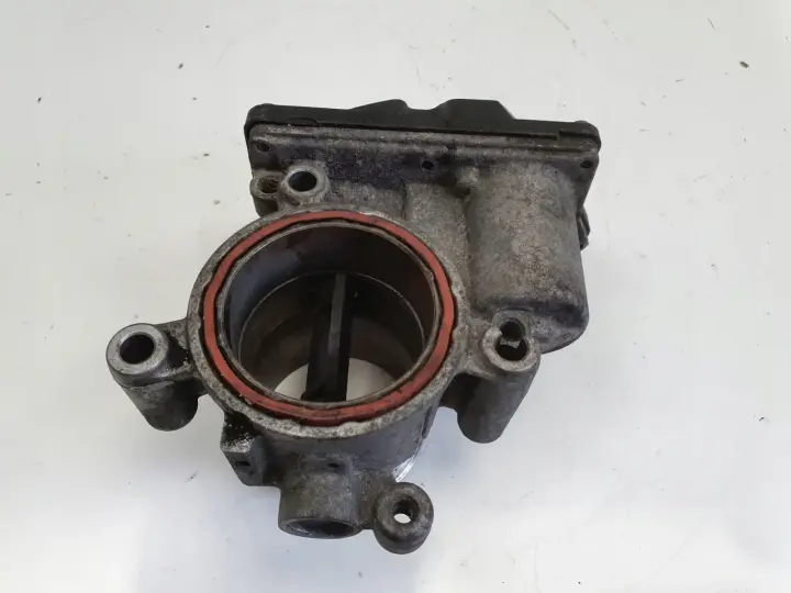 VW Golf VI 2.0 TDI PRZEPUSTNICA 03L128063E