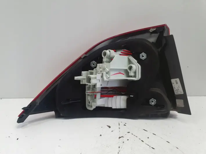 Volvo S60 II 10-13r TYLNIA TYLNA LAMPA PRAWA prawy tył ŁADNA 30796268
