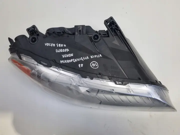 Volvo S80 II V70 III 06-16r PRZEDNIA LAMPA PRAWA PRAWY PRZÓD xenon 31214348
