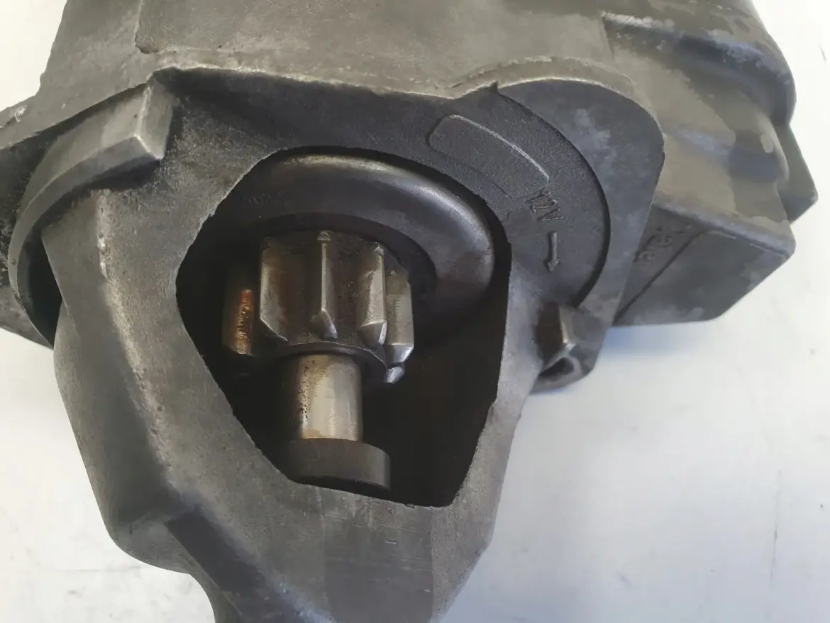 Audi A4 B5 1.9 TDI AJM ROZRUSZNIK valeo 068911024E