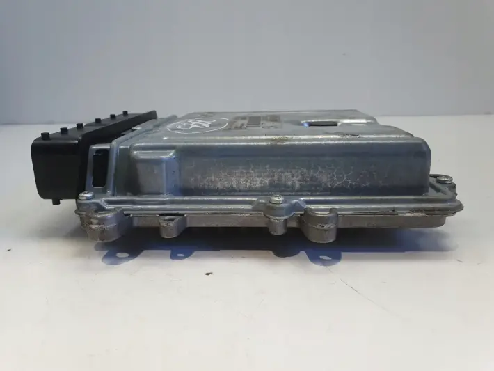 Volvo XC60 2.4 D5 STEROWNIK SILNIKA komputer 31392982