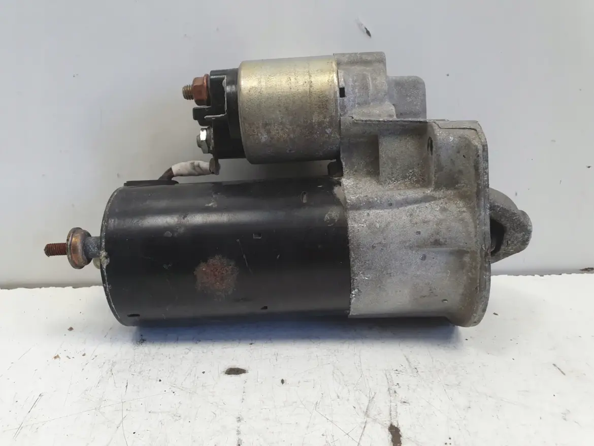 Volvo V40 S40 2.0 T ROZRUSZNIK 0001108166 bosch