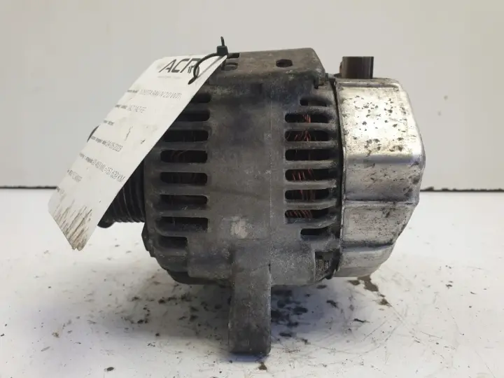 Toyota RAV4 2.0 VVTI ALTERNATOR 27060-28110 oryginał