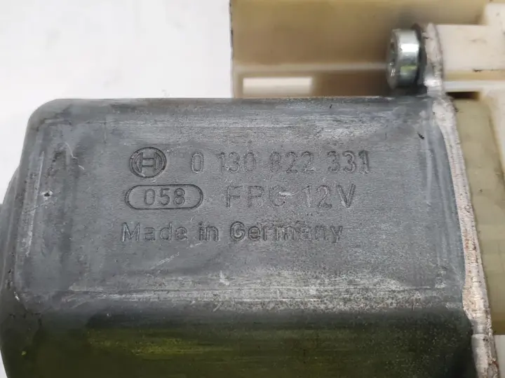 Renault Laguna III MECHANIZM SZYBY prawy tył PASAŻERA 827300001R