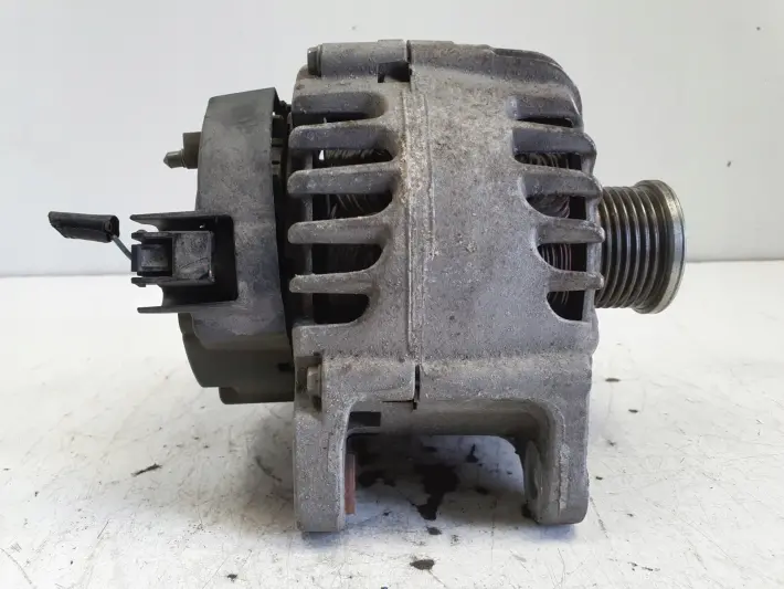 Dacia Dokker 1.2 TCe ALTERNATOR 231007842R 2612719A
