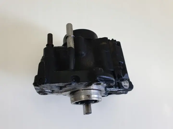 Citroen C5 III 2.0 HDI POMPA WTRYSKOWA 9687959180