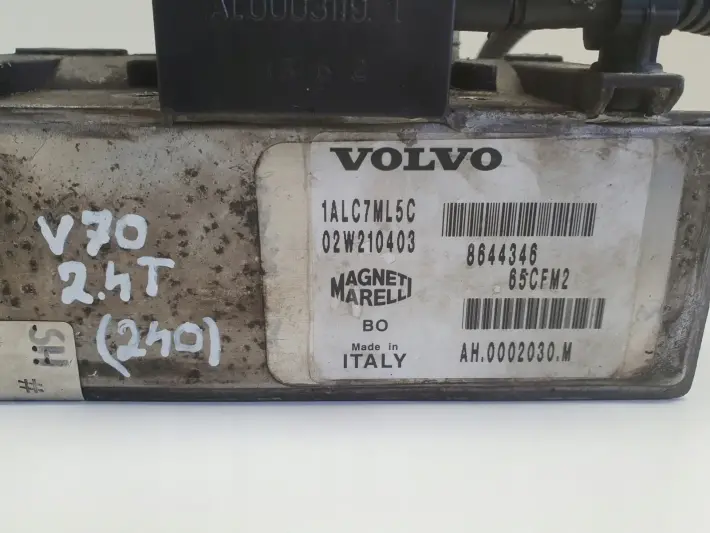 Volvo S60 V70 II 2.0 T turbo PRZEPUSTNICA 8644346 65CFM2