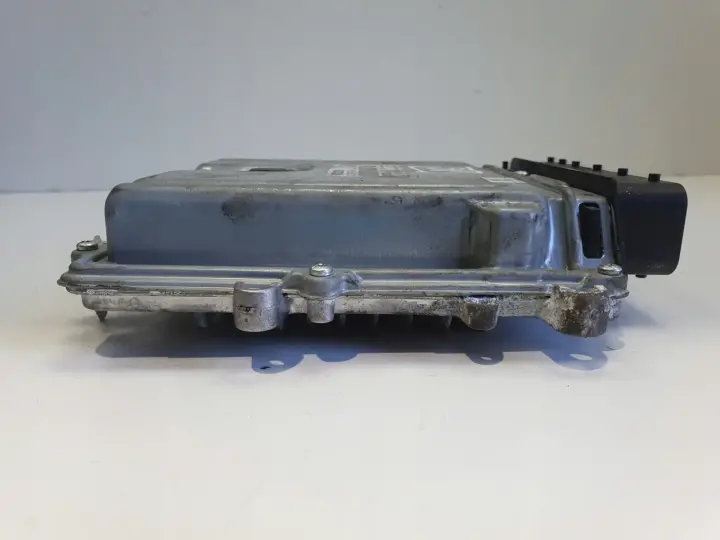 Volvo XC90 2.4 D5 STEROWNIK SILNIKA 31272463AA